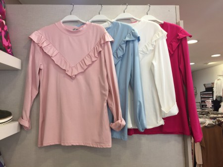 /products/camiseta-volante-v/